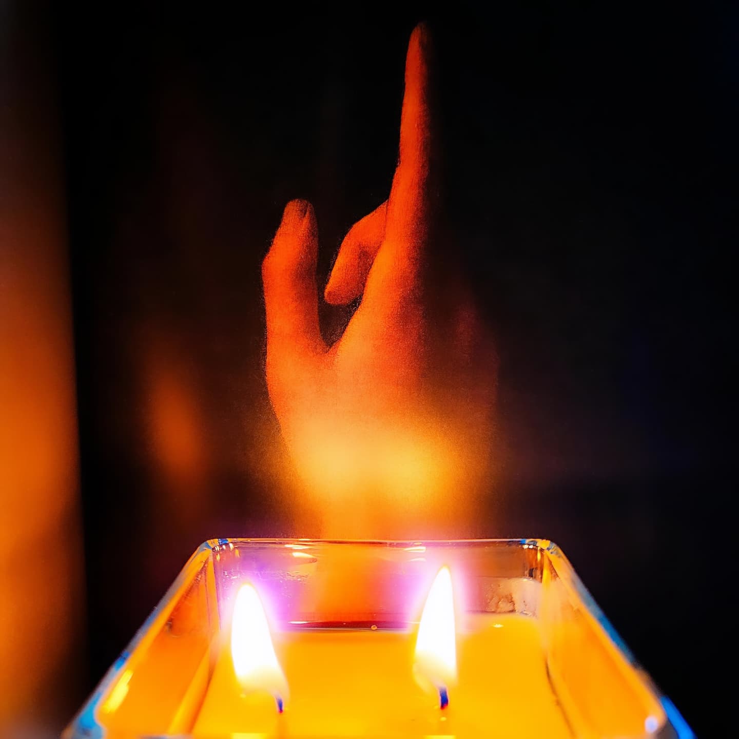 flamme bougie parfumee ligne reflect